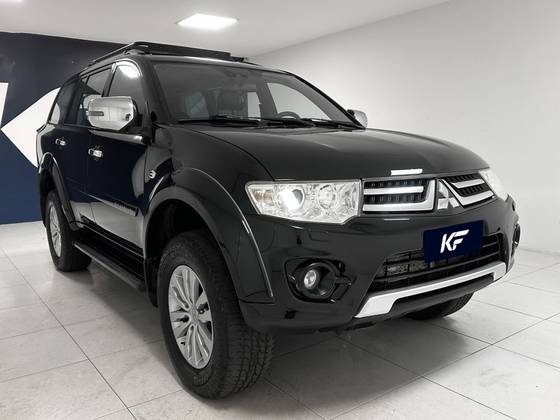 MITSUBISHI PAJERO 3.2 HPE 4X4 7 LUGARES 16V TURBO INTERCOOLER DIESEL 4P AUTOMÁTICO MITSUBISHI PAJERO 3.2 HPE 4X4 7 LUGARES 16V TURBO INTERCOOLER DIESEL 4P AUTOMÁTICO